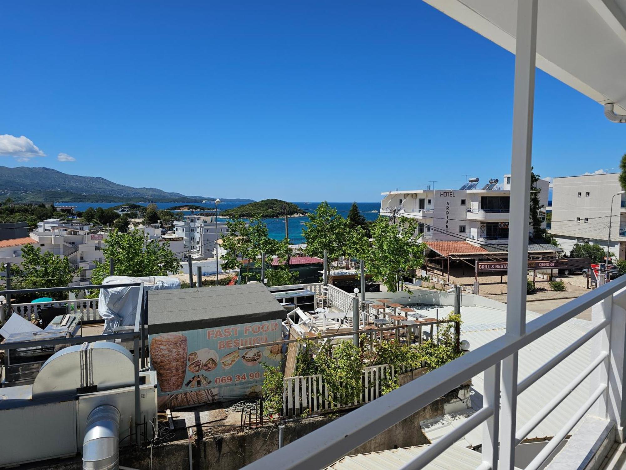 City Center Gjordeni Apartments คซามิล ภายนอก รูปภาพ