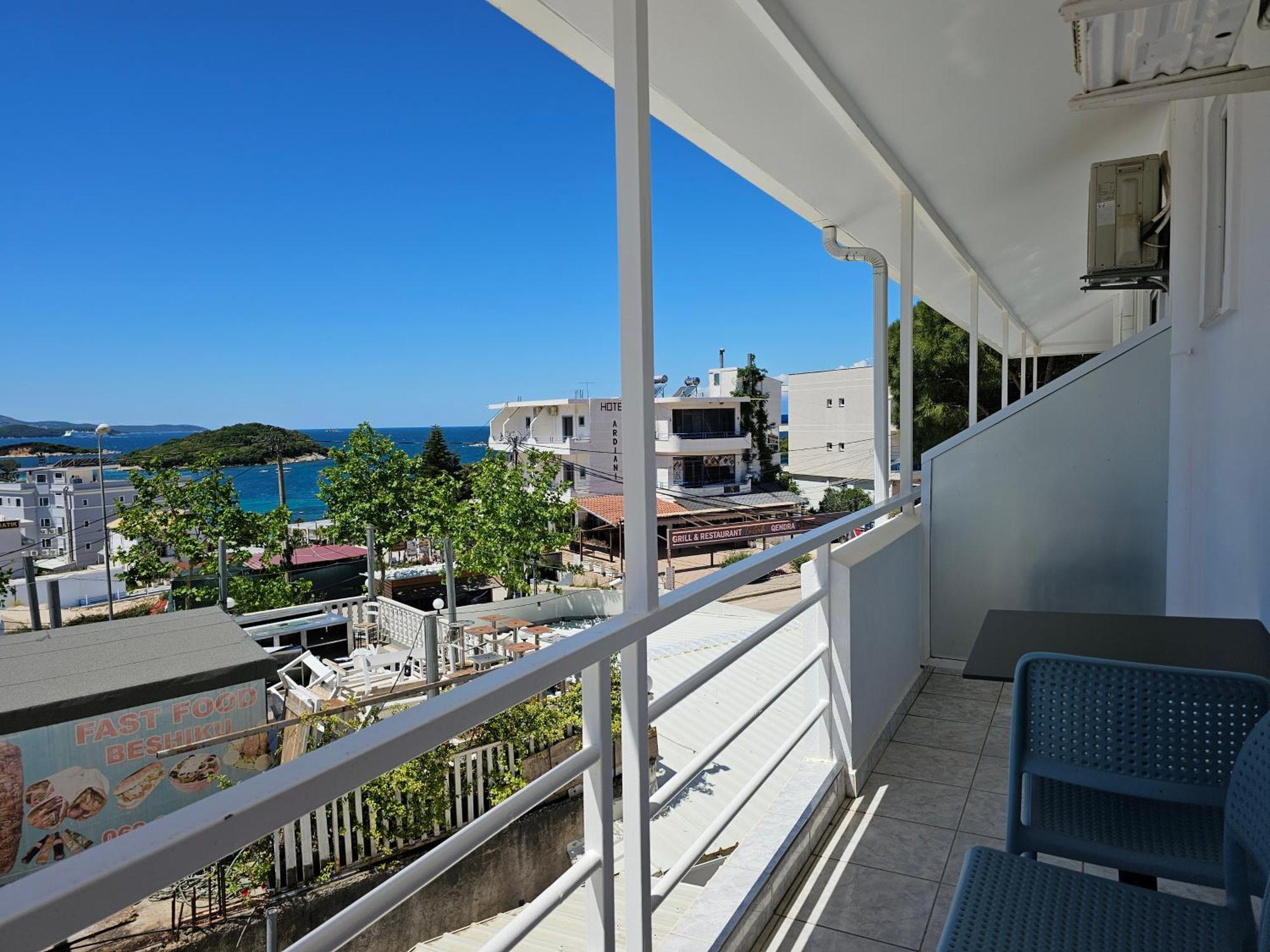 City Center Gjordeni Apartments คซามิล ภายนอก รูปภาพ