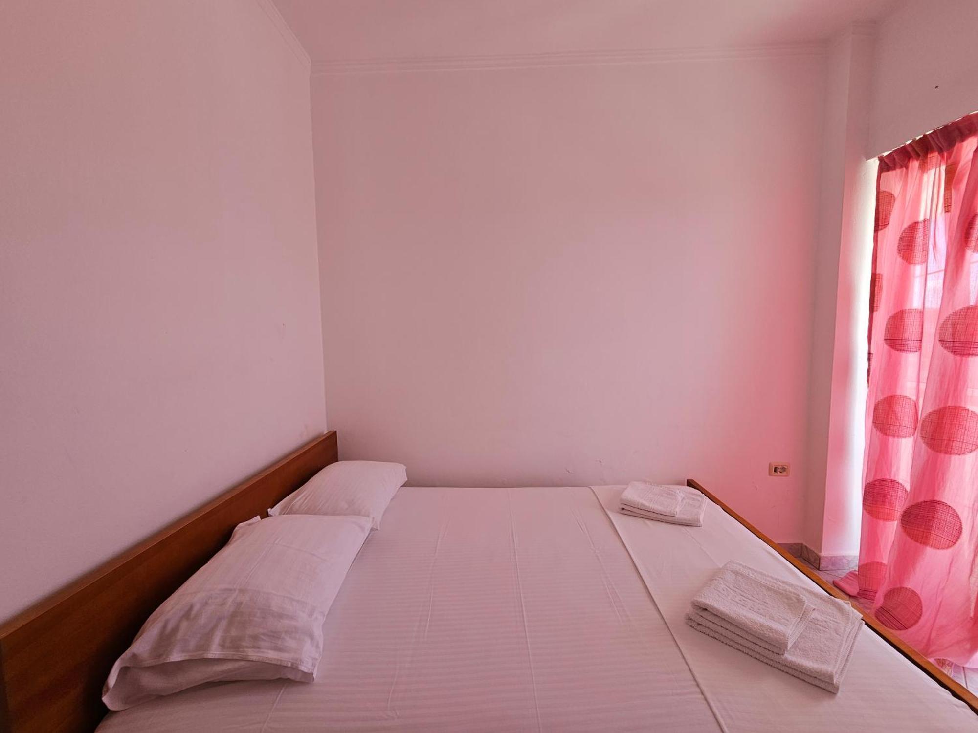 City Center Gjordeni Apartments คซามิล ภายนอก รูปภาพ